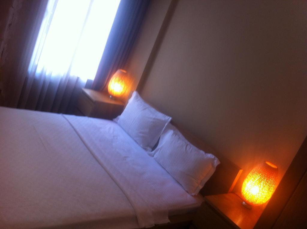 Megapole Hotel İzmir Rom bilde